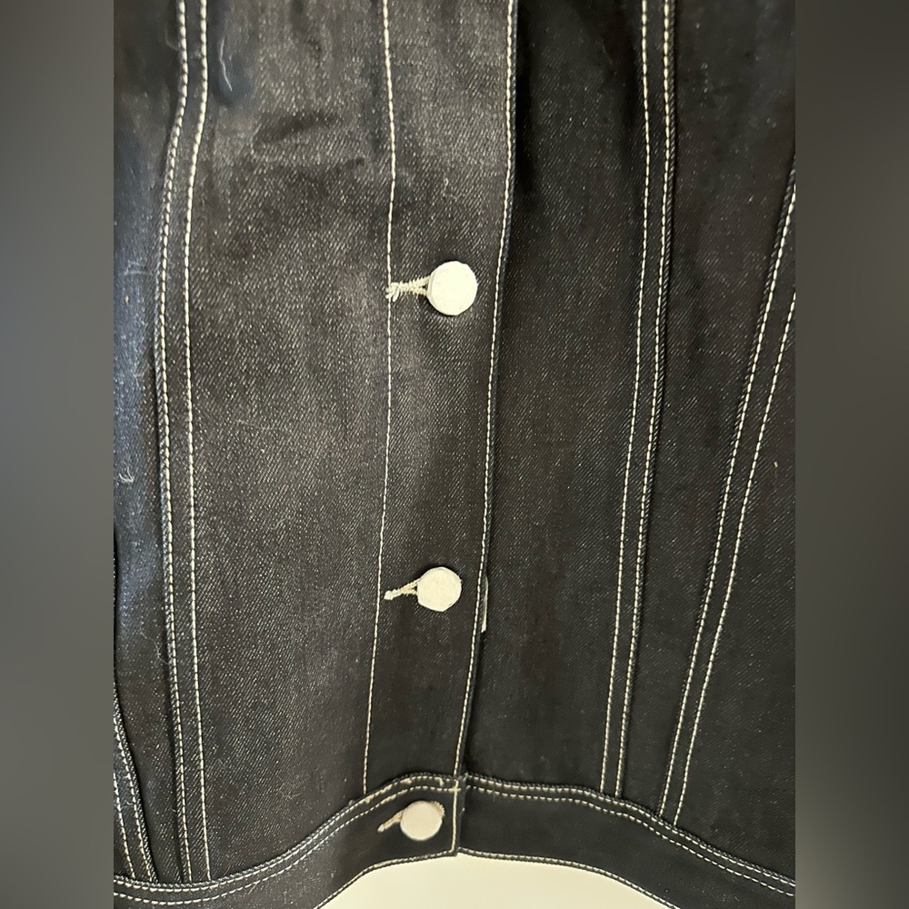 NWOT - WeWoreWhat Size L Jean Jacket with Removable Fur Collar - Picture 3 of 8